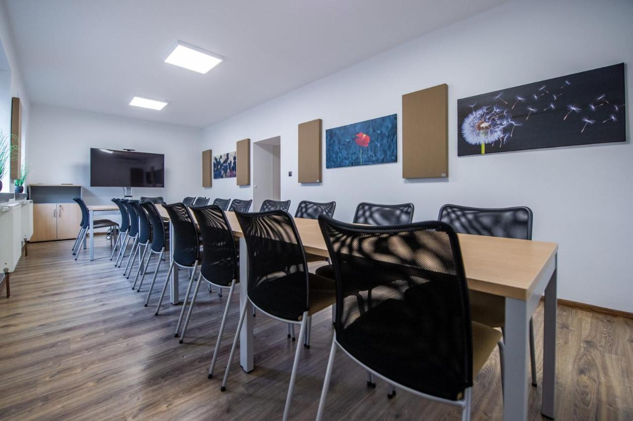Gosciniec Promus Hotel Zabrze Kültér fotó