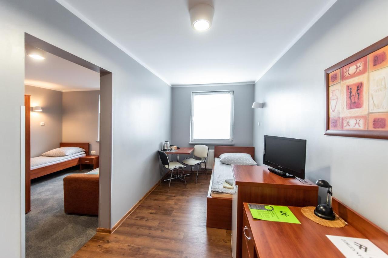 Gosciniec Promus Hotel Zabrze Kültér fotó